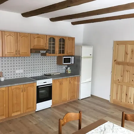 Na Ruzku Holiday home Vemyslice